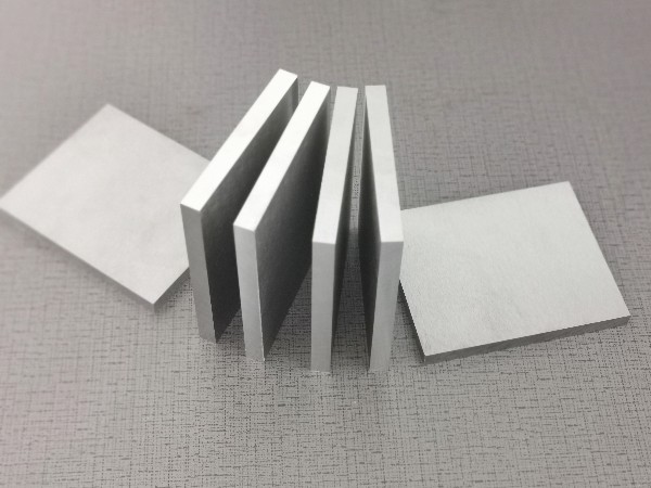 液態硅膠模具對模具鋼的要求